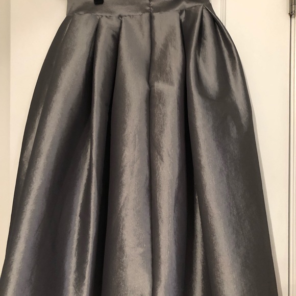 NWOT! Silver skirt perfect for the Holidays! - Picture 2 of 3